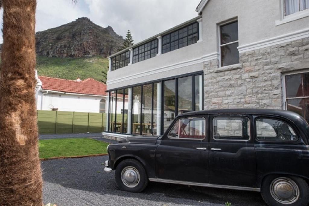 Muizenberg Guestique Hotel Exterior photo